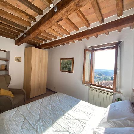 L'Angolodipetroio Apartment Luaran gambar