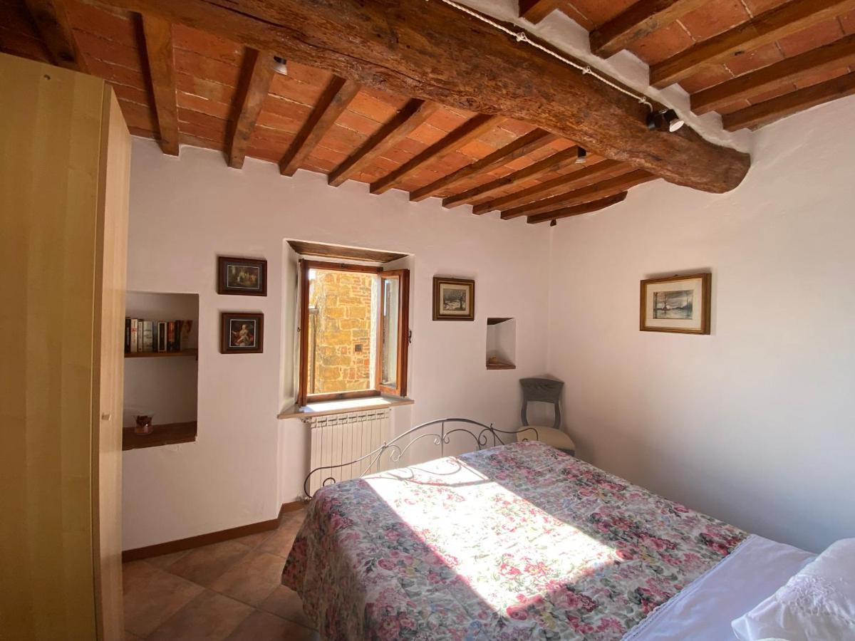 L'Angolodipetroio Apartment Luaran gambar