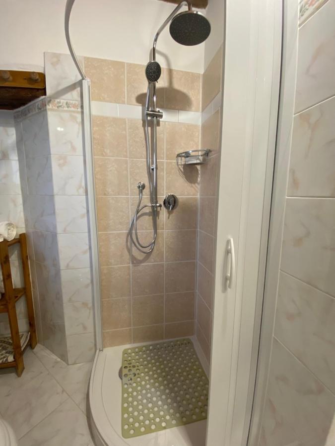 L'Angolodipetroio Apartment Luaran gambar